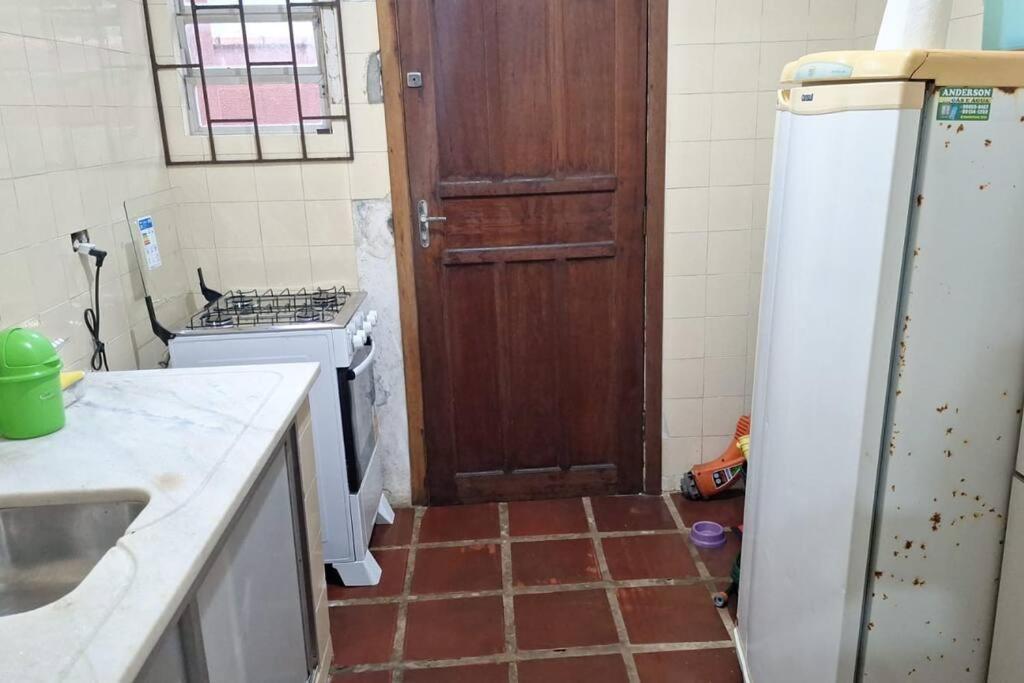 Quarto Para Quatro Pessoas A Duas Quadras Da Praia - Balneario Saint Etienne - Matinhos Bagian luar foto